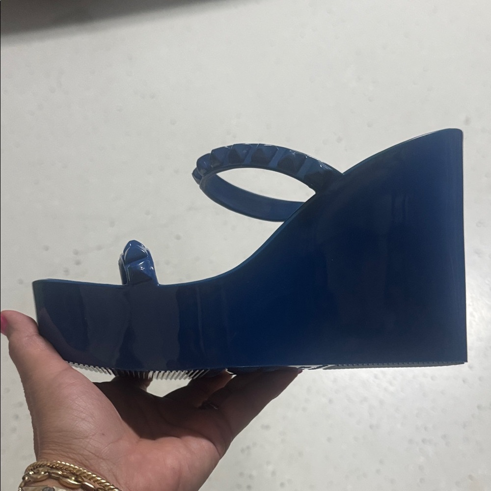 Carmen Sol Tonino Wedge Sandals New never worn!!! Box included - Picture 5 of 8